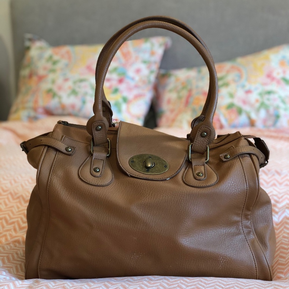 Weekend Traveler Bag